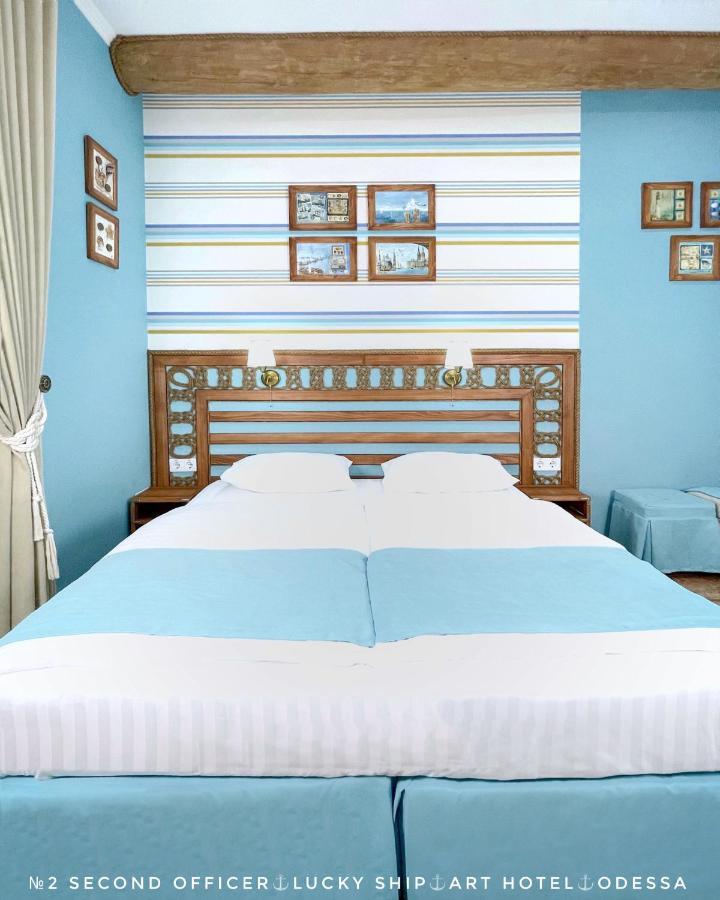 Lucky Ship Art Hotel โอเดสซา ภายนอก รูปภาพ