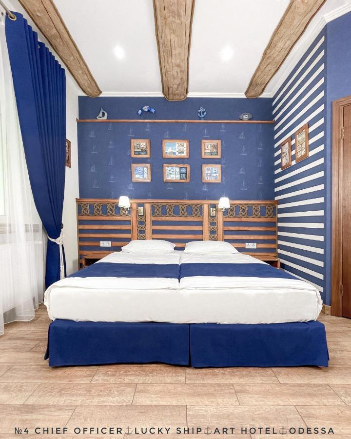 Lucky Ship Art Hotel โอเดสซา ภายนอก รูปภาพ