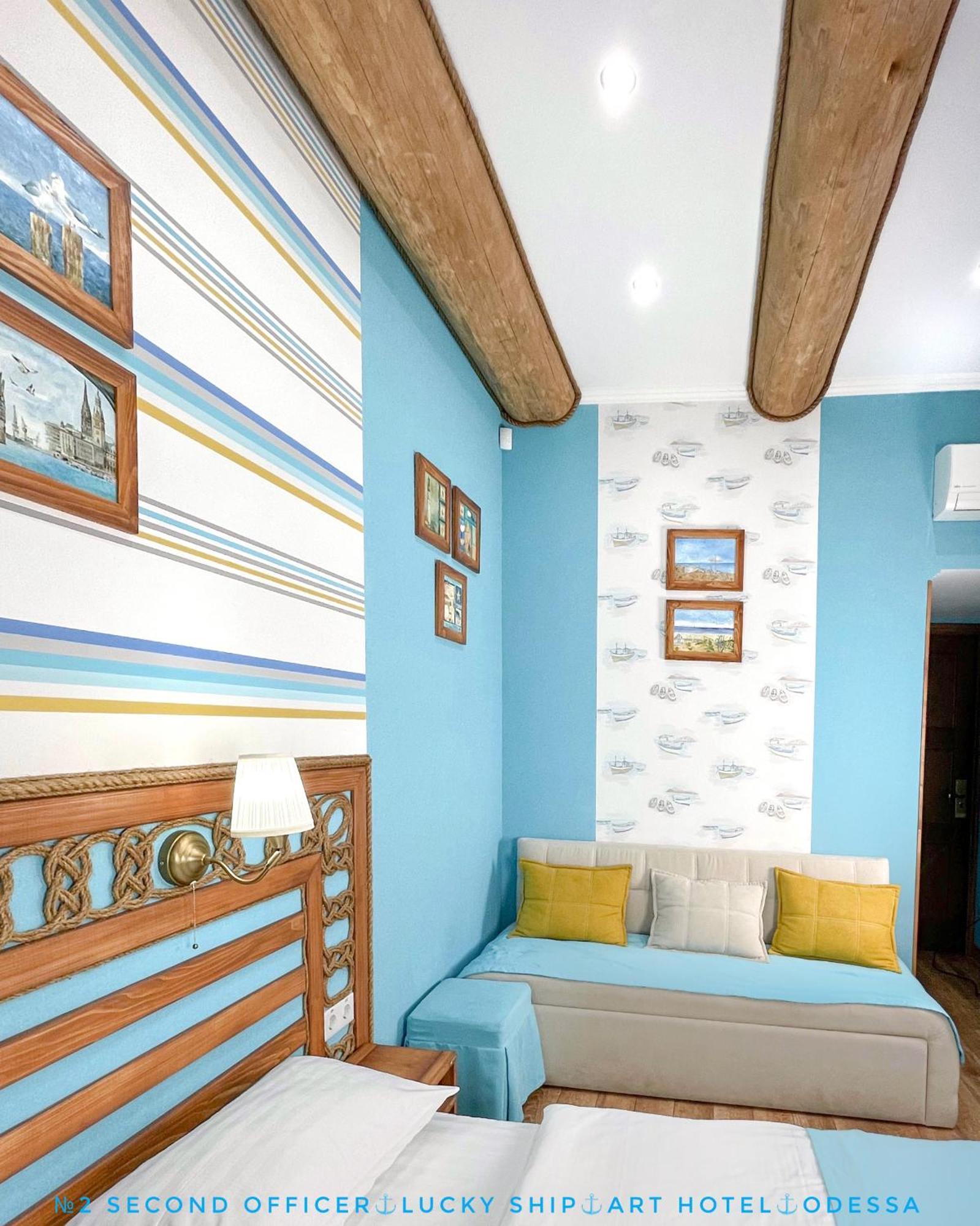 Lucky Ship Art Hotel โอเดสซา ภายนอก รูปภาพ