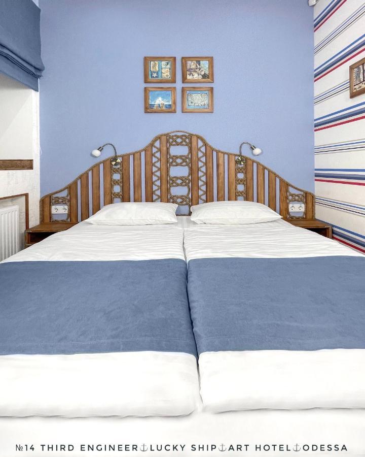 Lucky Ship Art Hotel โอเดสซา ภายนอก รูปภาพ